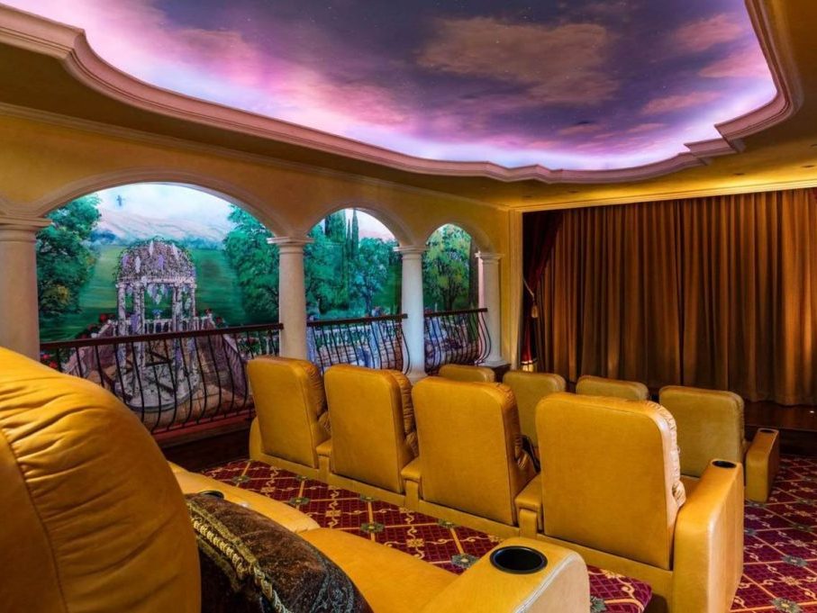 Sofia Vergara mozi szobája (Fotó: dirt.com)