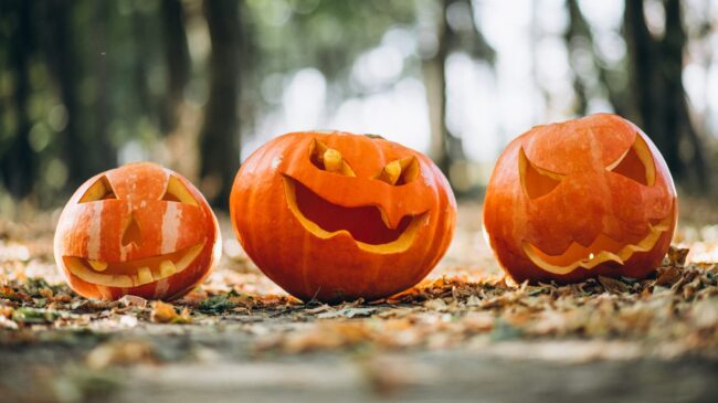 Faragott töklámpás Halloween alkalmából (Fotó: Freepik)